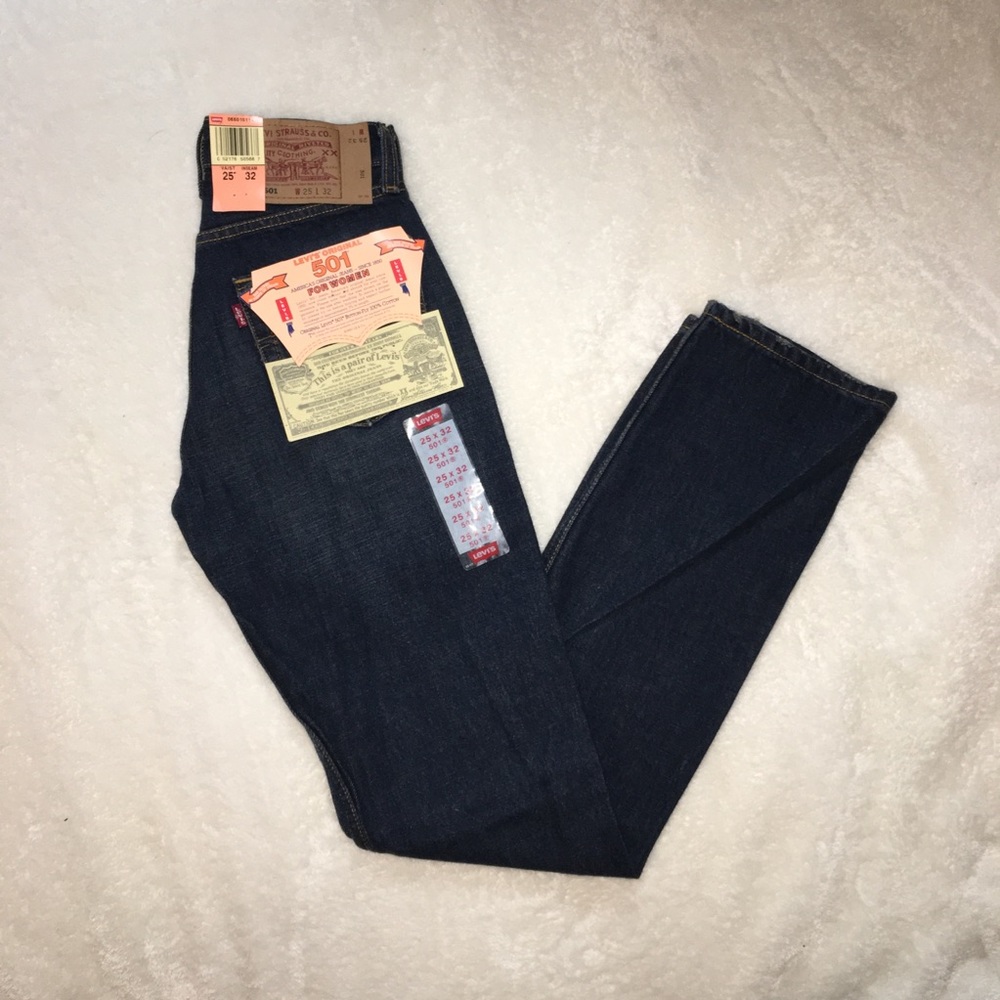 NWT Vintage 1993 Levi’s 501 high waisted mom jeans